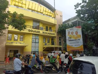 DPD Partai Golkar Makassar Gelar Aksi Berbagi Takjil di Bulan Ramadhan