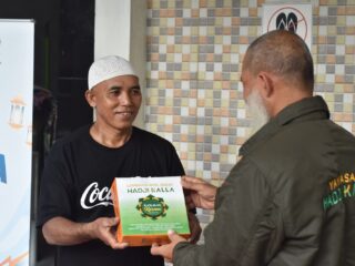 LAZ Hadji Kalla Bagikan 32.500 Paket Iftar dan 85.000 Paket Sembako