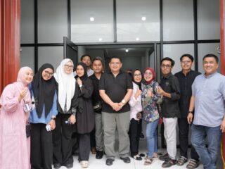 Ketua IKA FH Unhas Appi Resmikan Sekretariat Baru, Kurban dan Silaturahmi Perkuat Kebersamaan