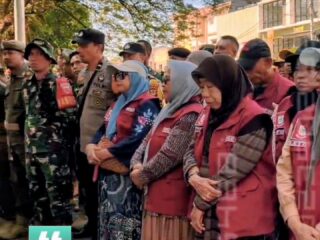 Puluhan Lapak Berdiri hingga 40 Tahun di Atas Drainase, Kecamatan Mariso Lakukan Penertiban