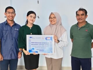 Grup Astra Makassar Salurkan Beasiswa Lestari Astra untuk 10 Pelajar KBA Burasa Rappocini