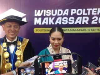 Poltekpar Makassar Wisuda 603 Lulusan, Wamenpar Tegaskan Peran Strategis SDM dan Pariwisata Berkelanjutan